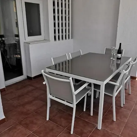 Primavera Apartment *